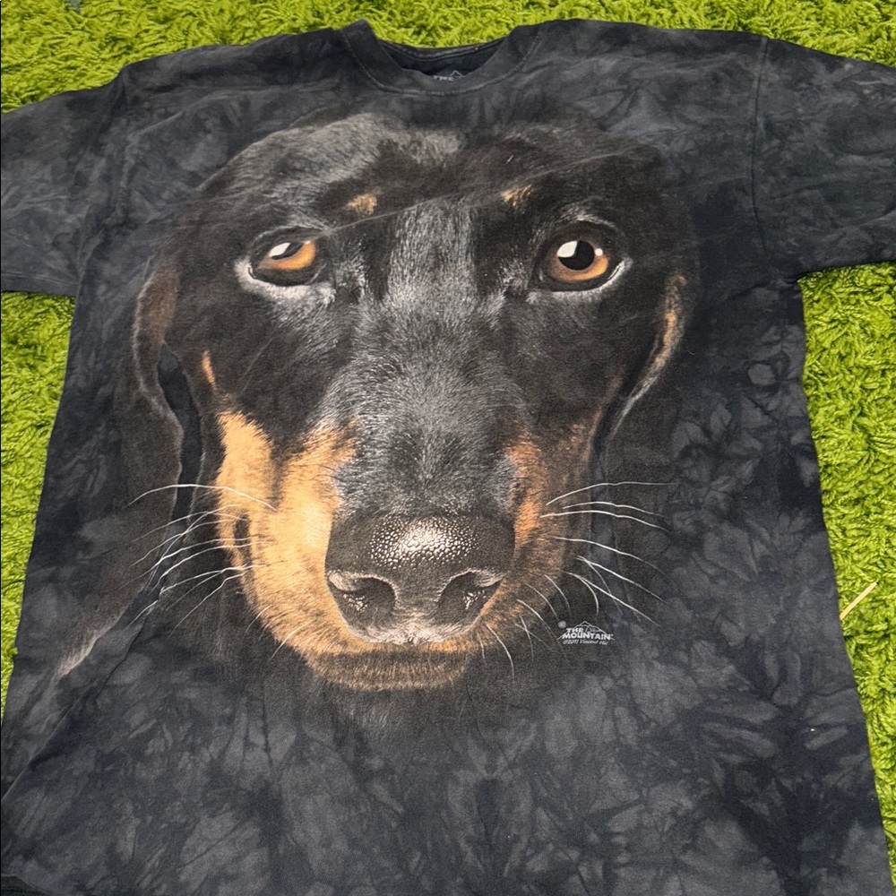 The Mountain Black and Tan Dog Portrait Tee